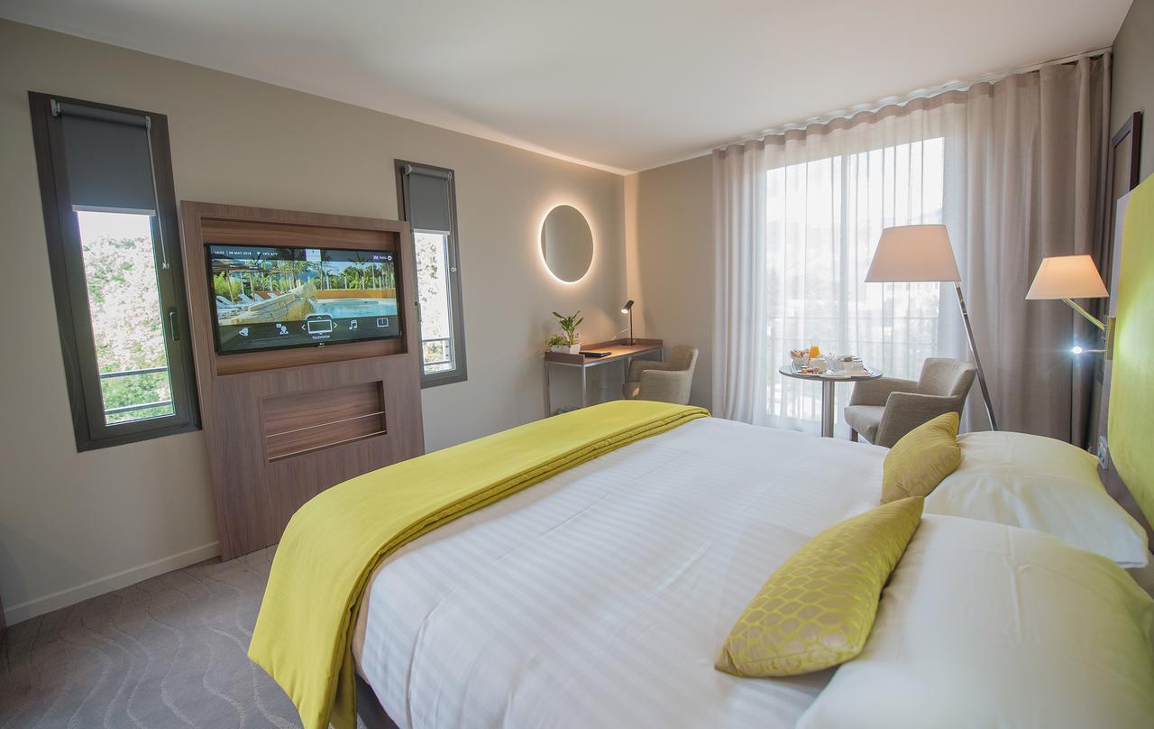 Hotel Lou Castelet Carros Ngoại thất bức ảnh